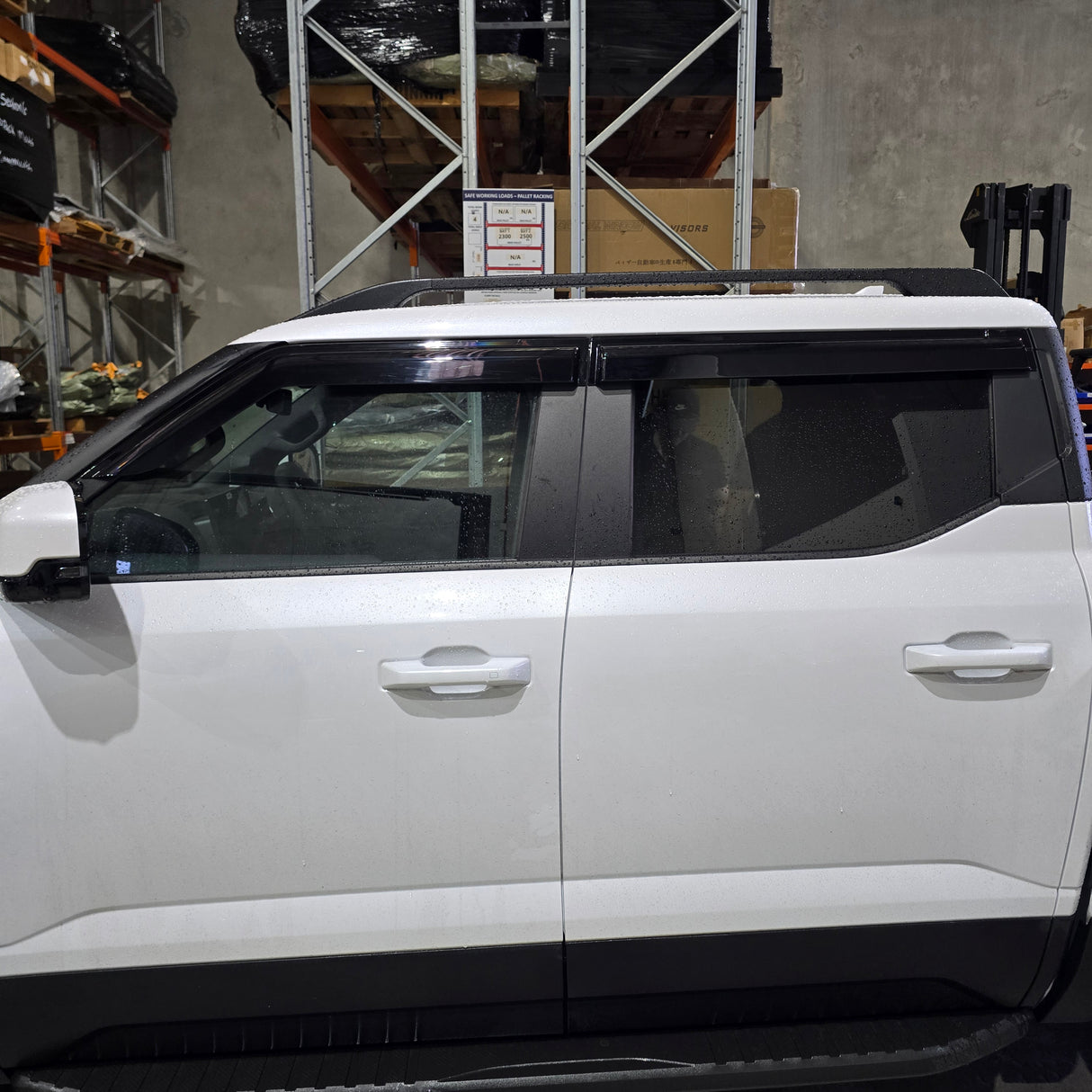 BYD SHARK 6 BLACK WEATHERSHIELDS