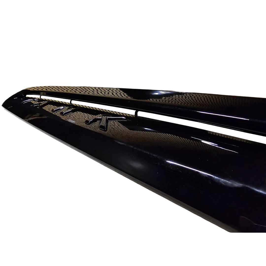 TANK 500 BONNET NOSE BLACKOUT (GLOSS)