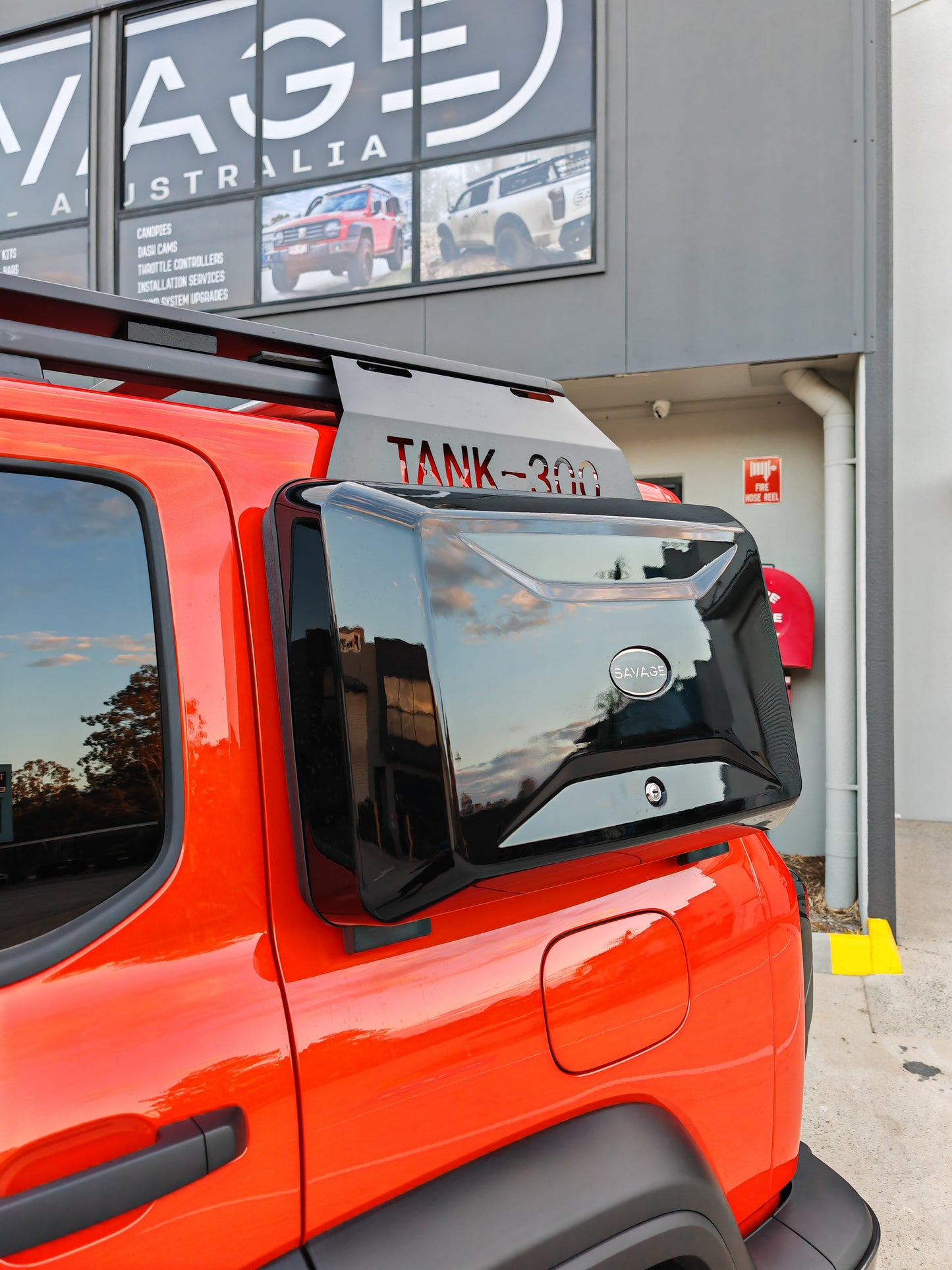 TANK 300 SIDE STORAGE BOX