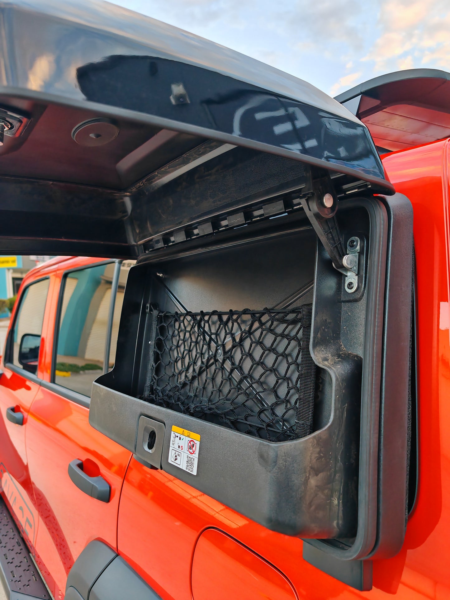 TANK 300 SIDE STORAGE BOX