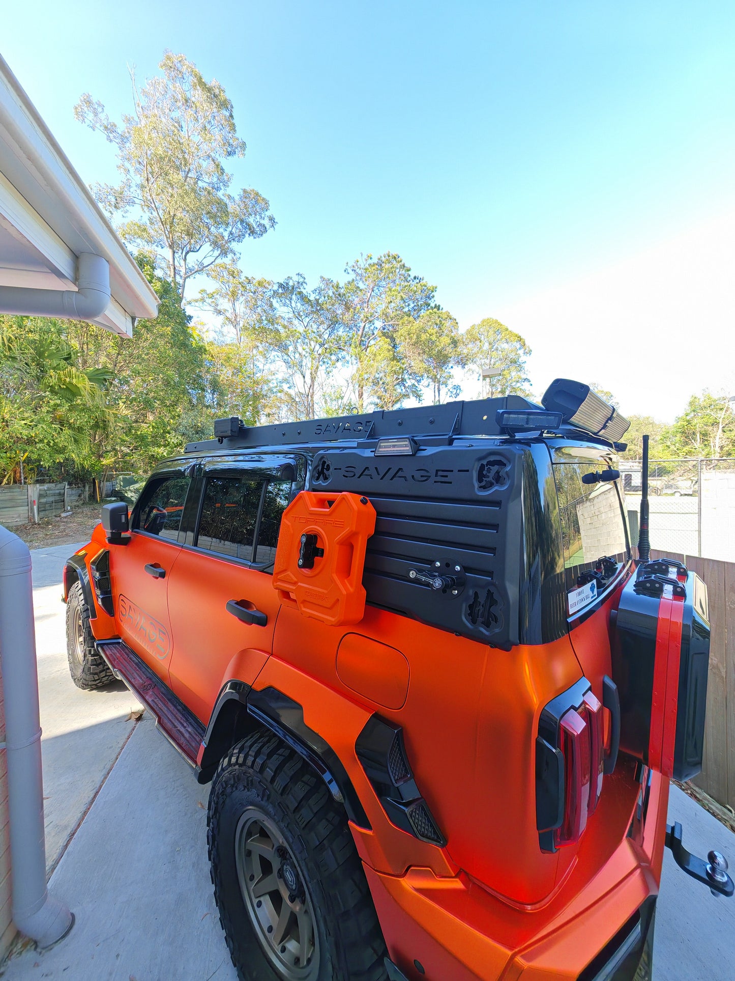 TANK 300 SAVAGE PLATFORM (HALF ROOF)