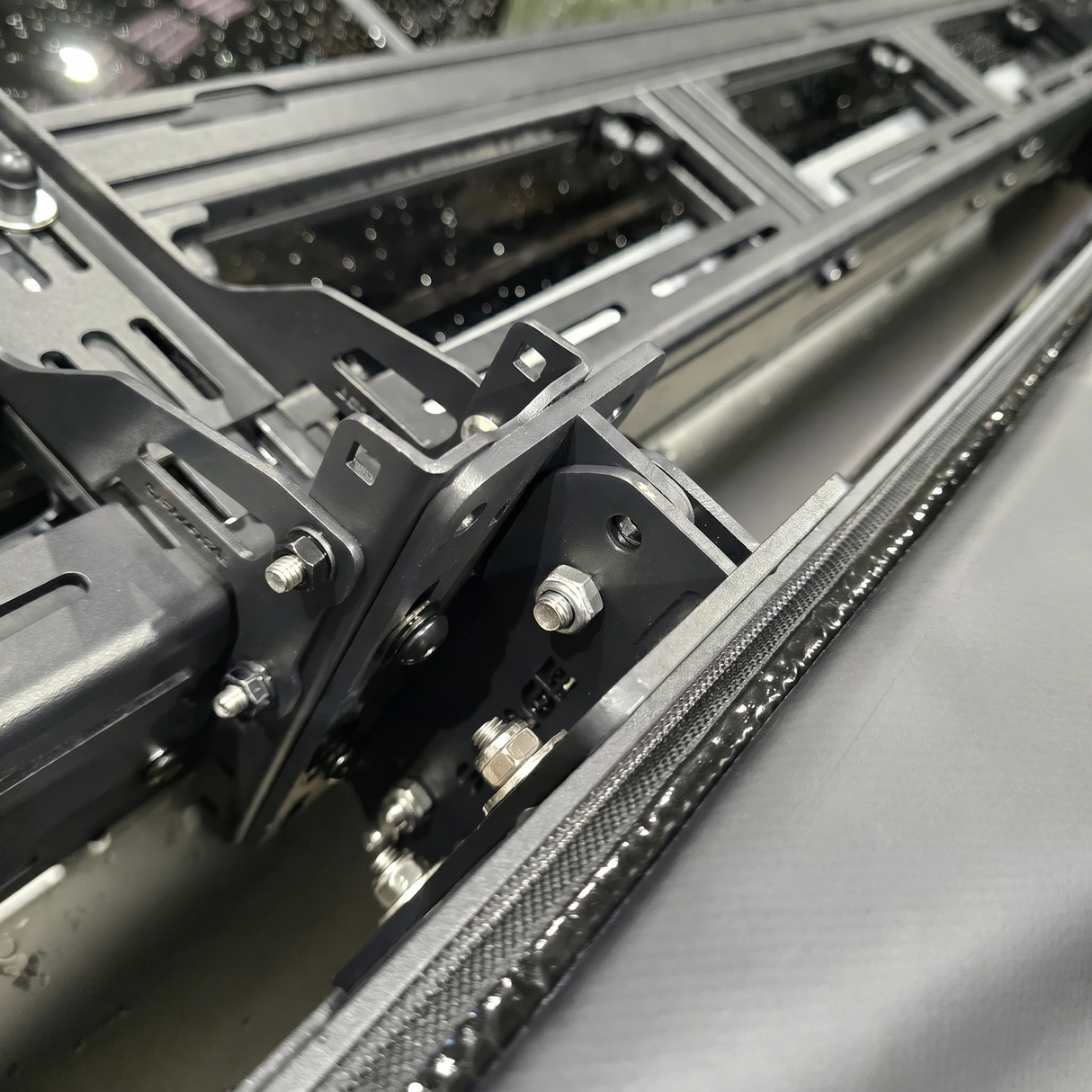 PHANTOM SERIES QUICK RELEASE AWNING BRACKETS