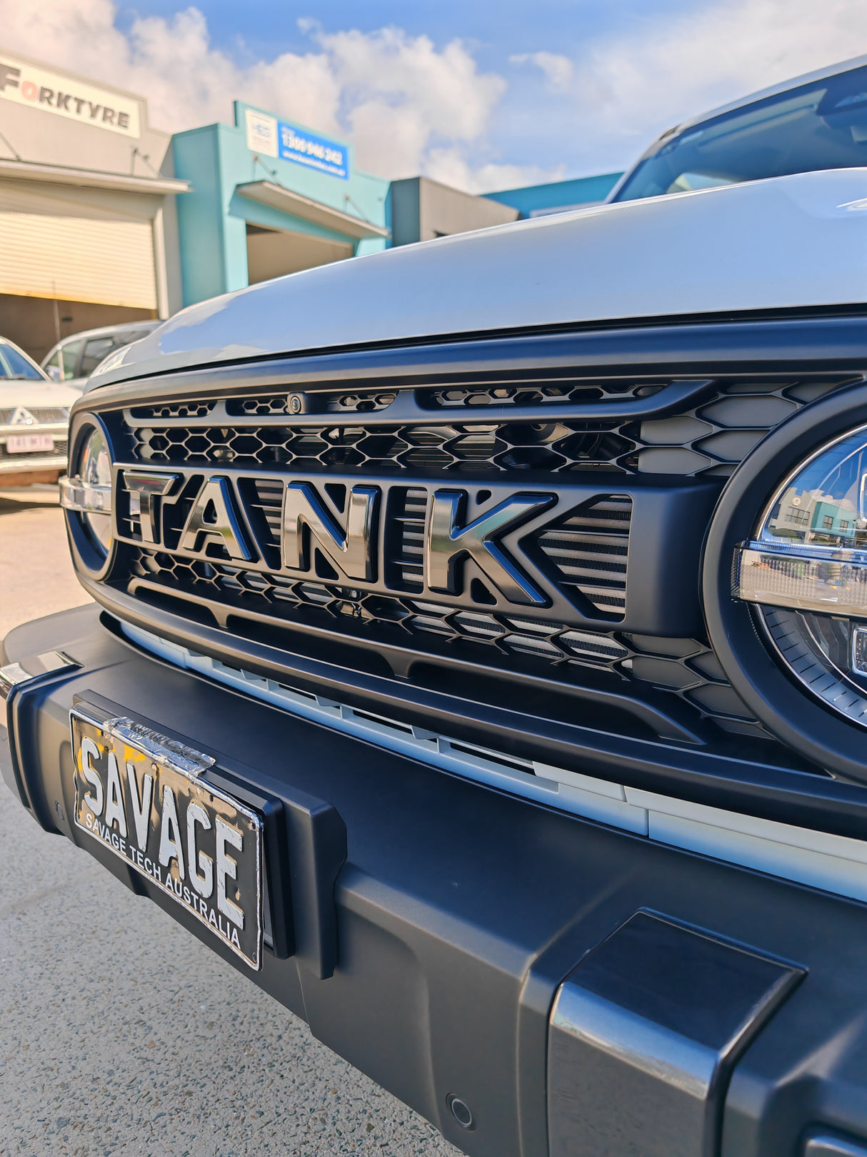 GWM TANK 300 Grill with "TANK" logo #2