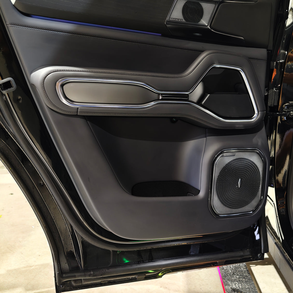 CARBON SERIES DOOR CARD SCUFF PROTECTORS  DENZA B8 2026+