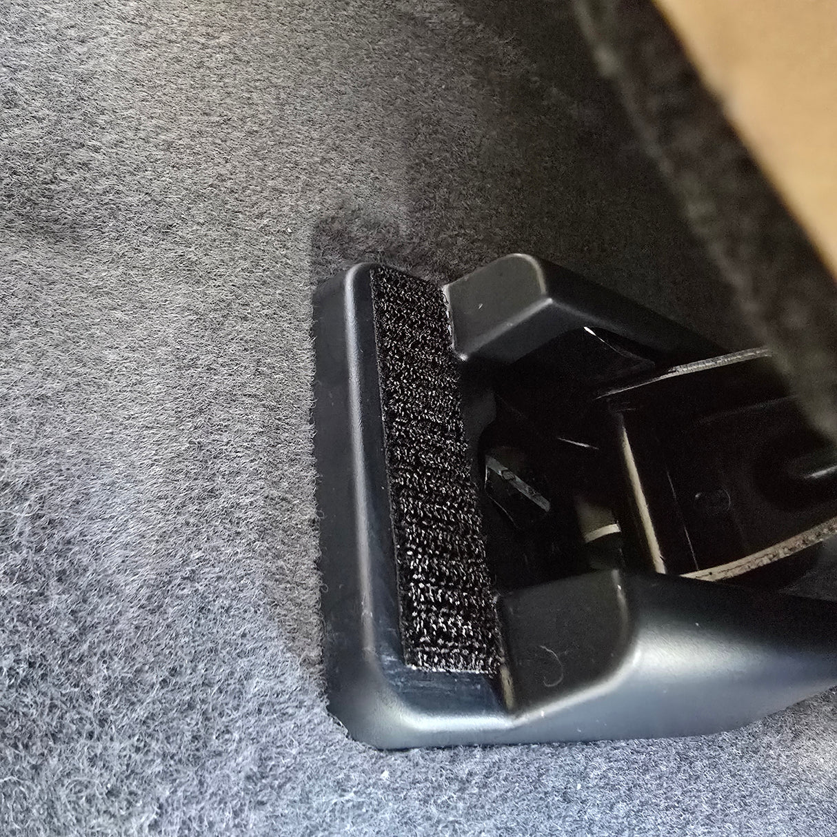 DENZA B5 2026+ UNDERSEAT STORAGE TRAYS