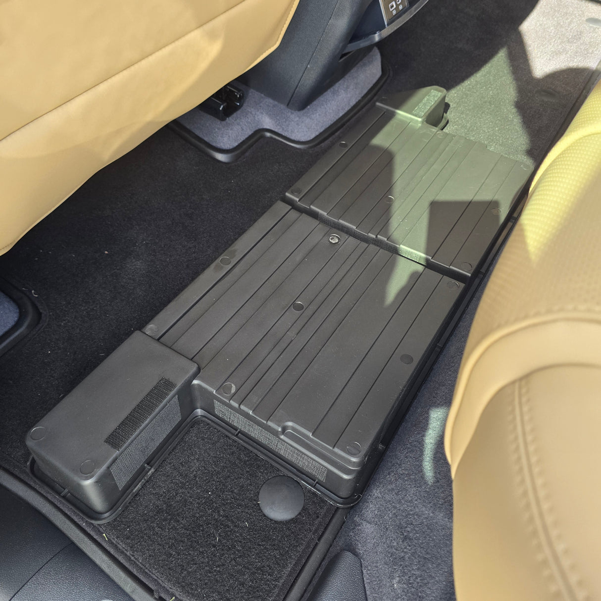 DENZA B5 2026+ UNDERSEAT STORAGE TRAYS