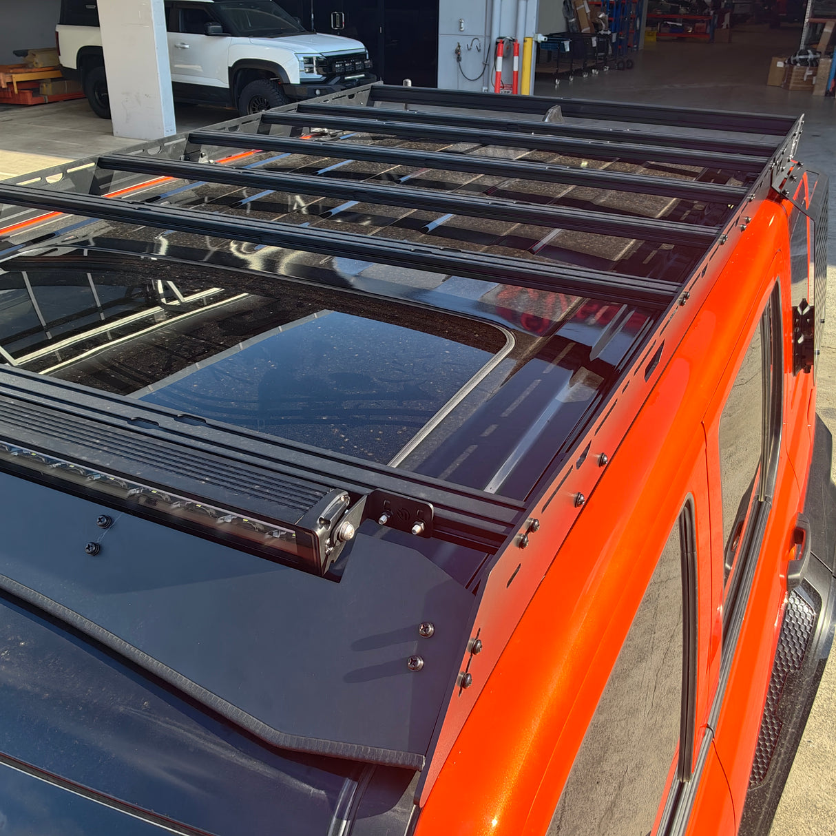 TANK 300 PHANTOM PLATFORM PACKAGE LADDER AND ACC PANEL INCLUDED