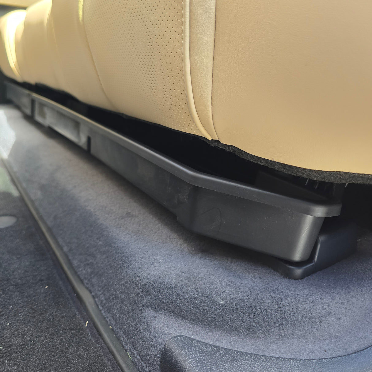 DENZA B5 2026+ UNDERSEAT STORAGE TRAYS
