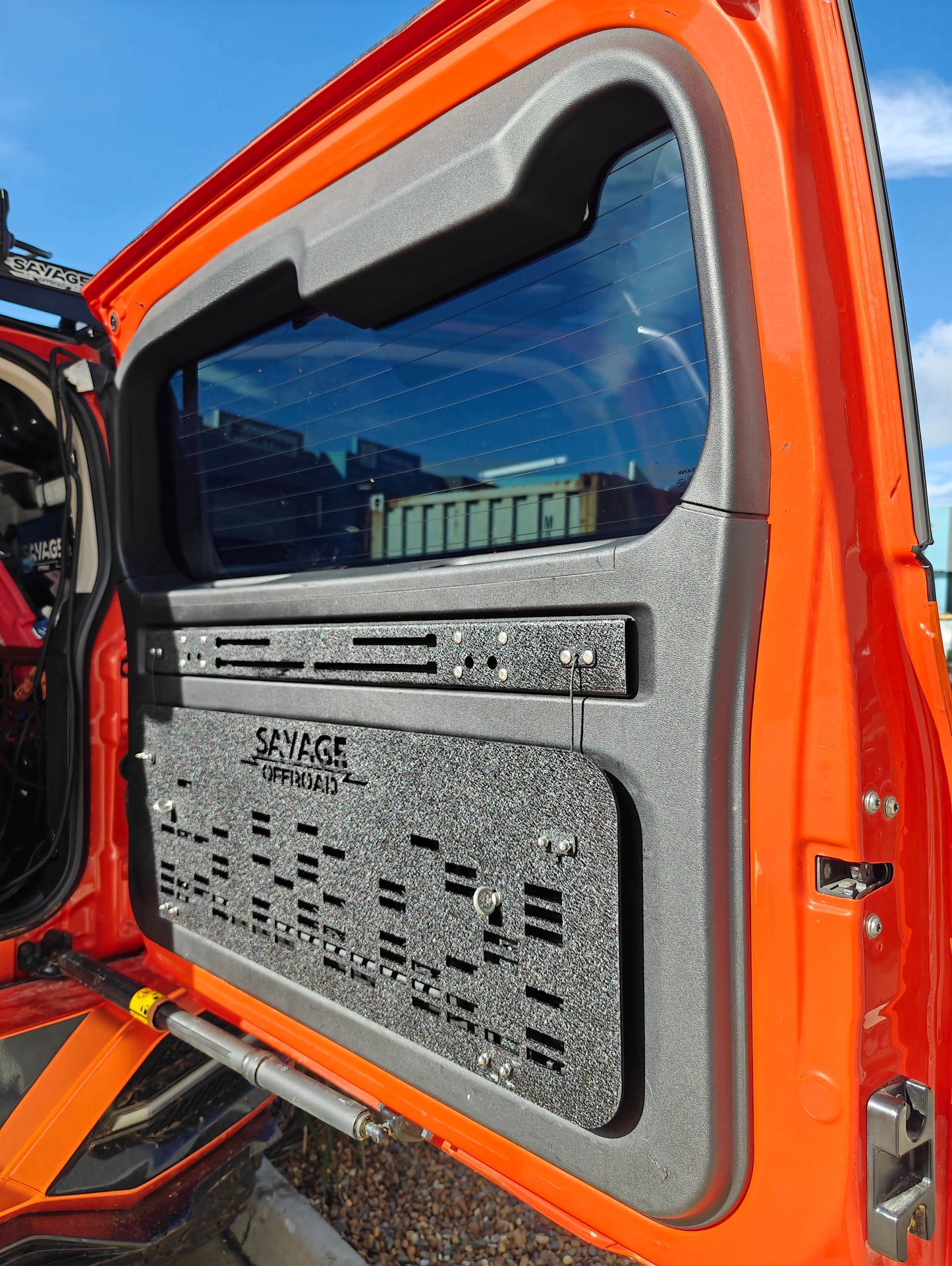 TANK 300 REAR TAILGATE TABLE