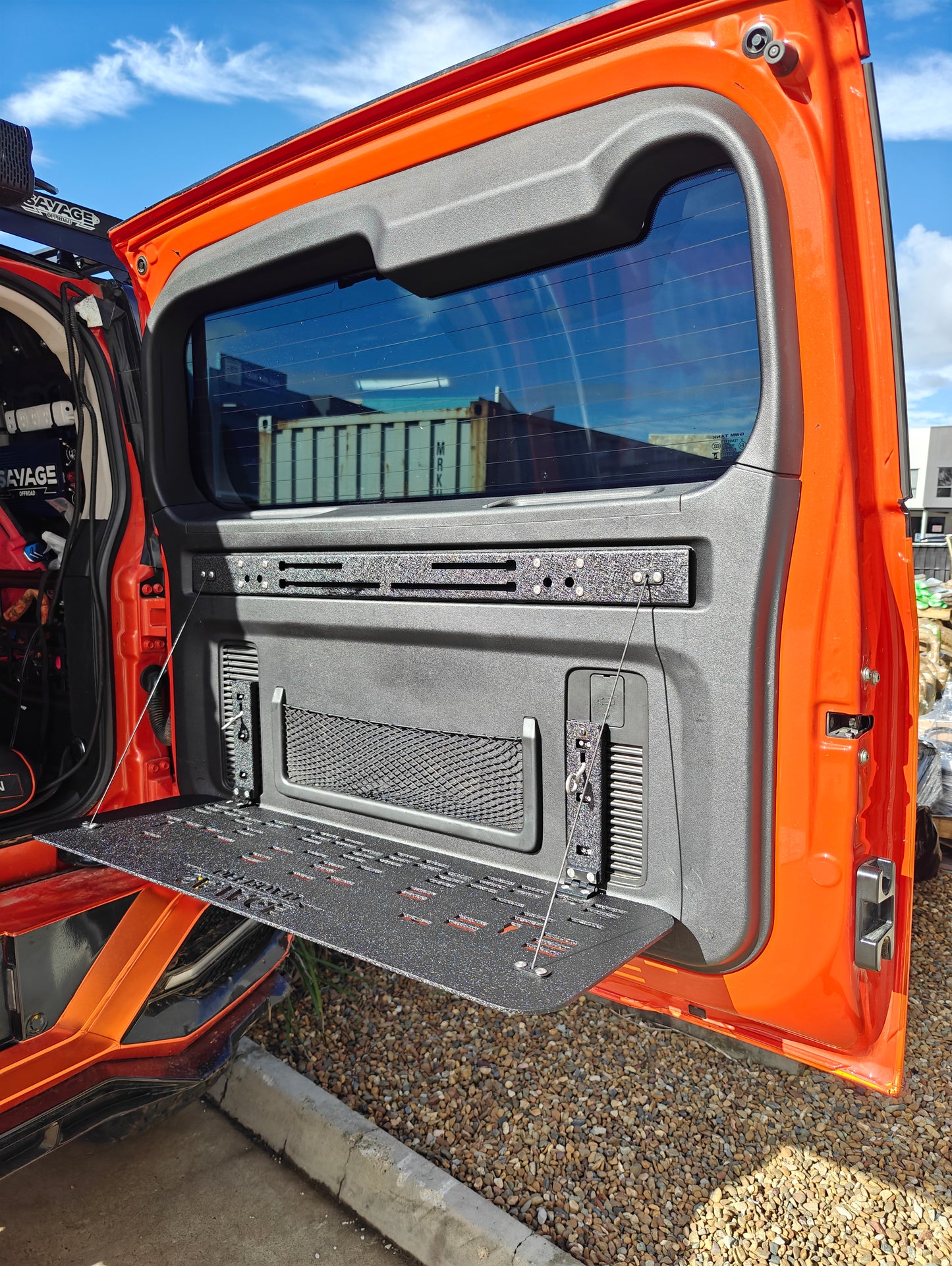 TANK 300 REAR TAILGATE TABLE