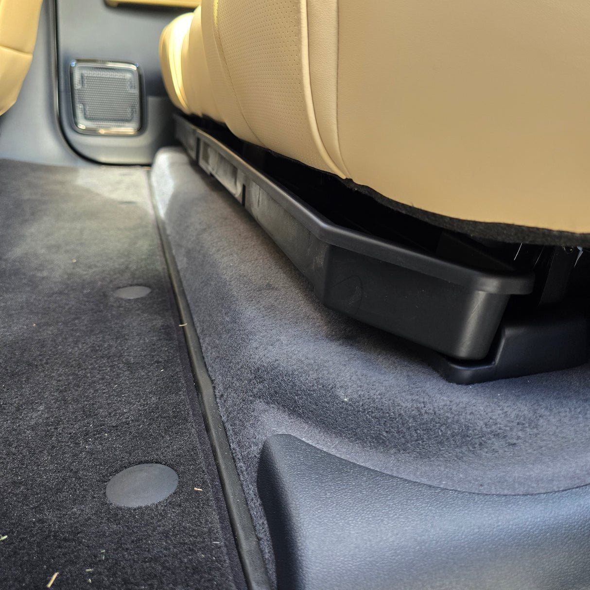 DENZA B5 2026+ UNDERSEAT STORAGE TRAYS