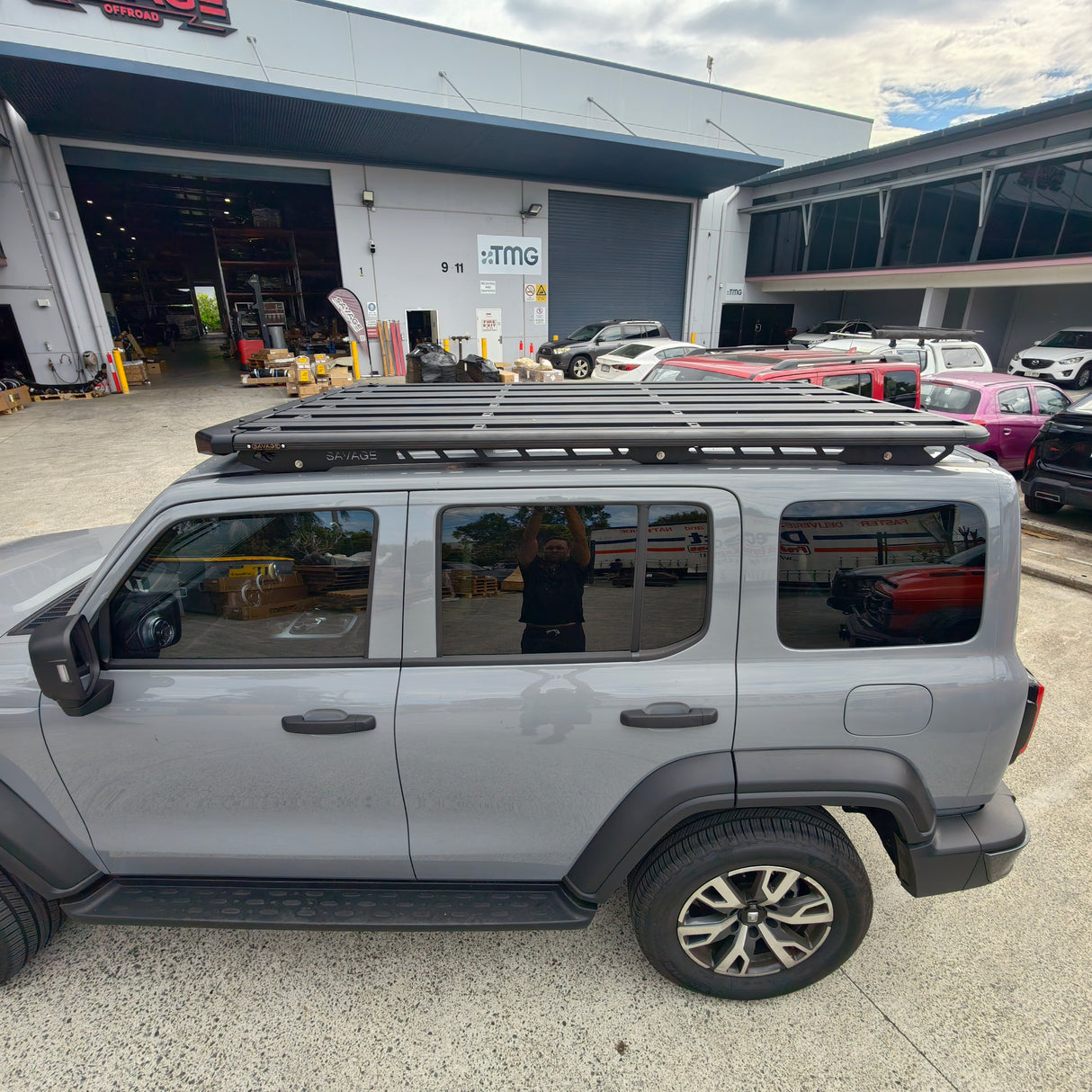 TANK 300 SAVAGE FULL LENGTH PLATFORM (WITH LED 32" LIGHTBAR)