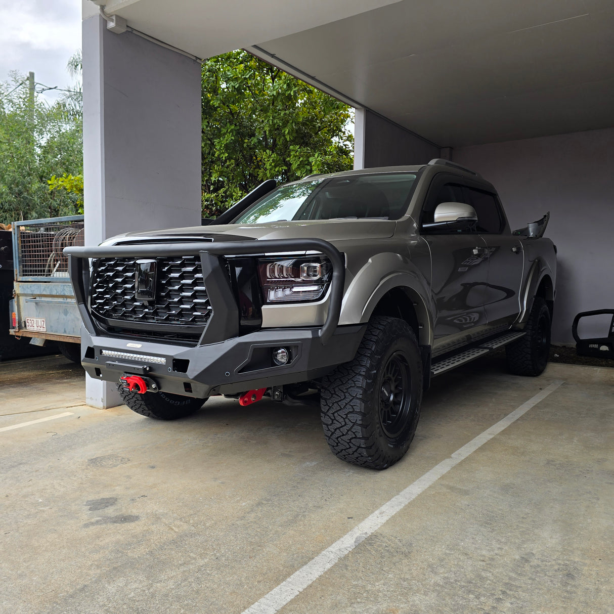 GWM ALPHA RAMPAGE HOOPED BULLBAR