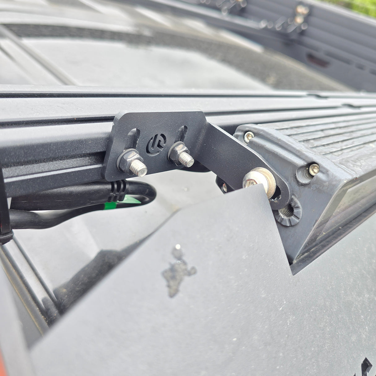 PHANTOM SERIES PLATFORM LIGHT BAR MOUNTS