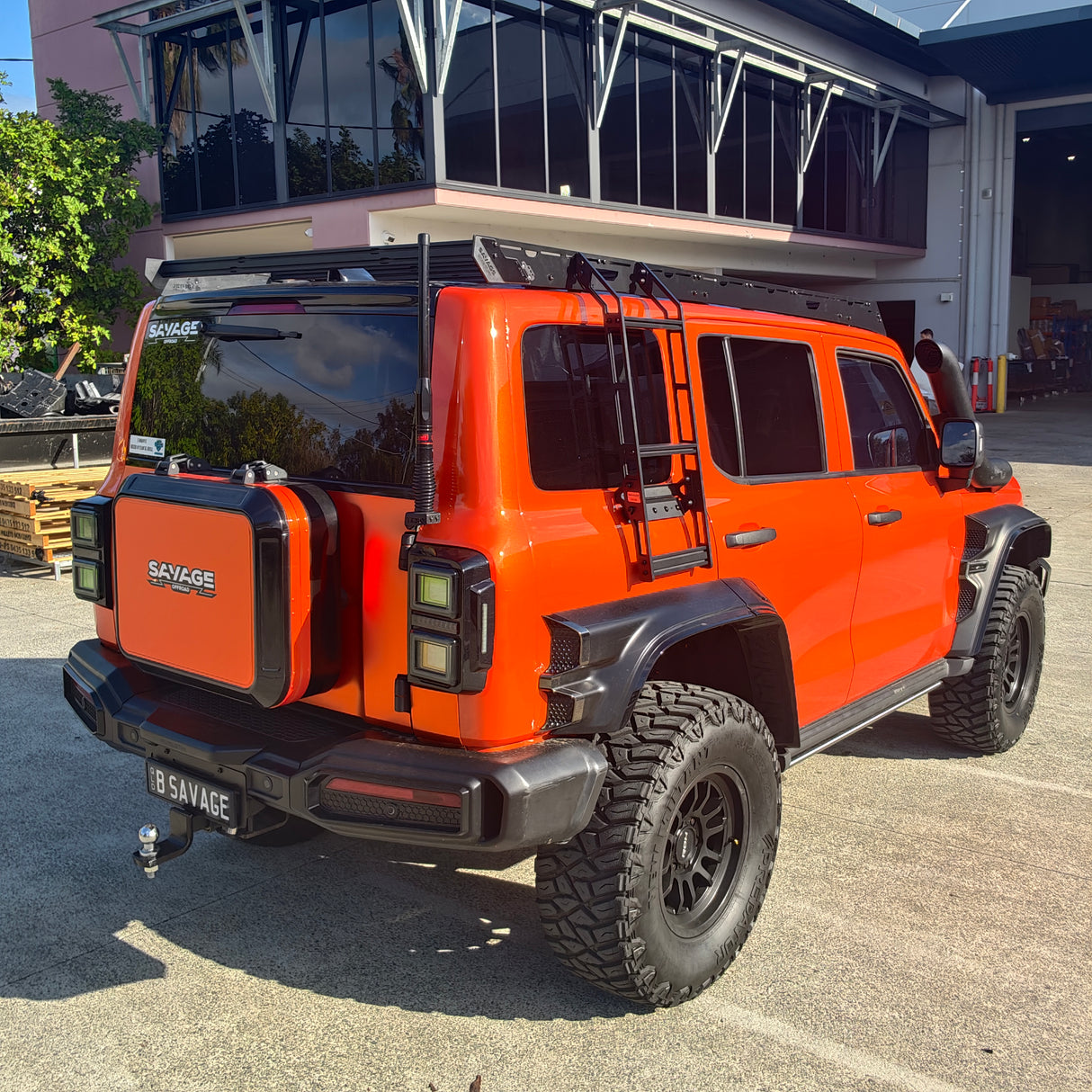 TANK 300 PHANTOM PLATFORM PACKAGE LADDER AND ACC PANEL INCLUDED