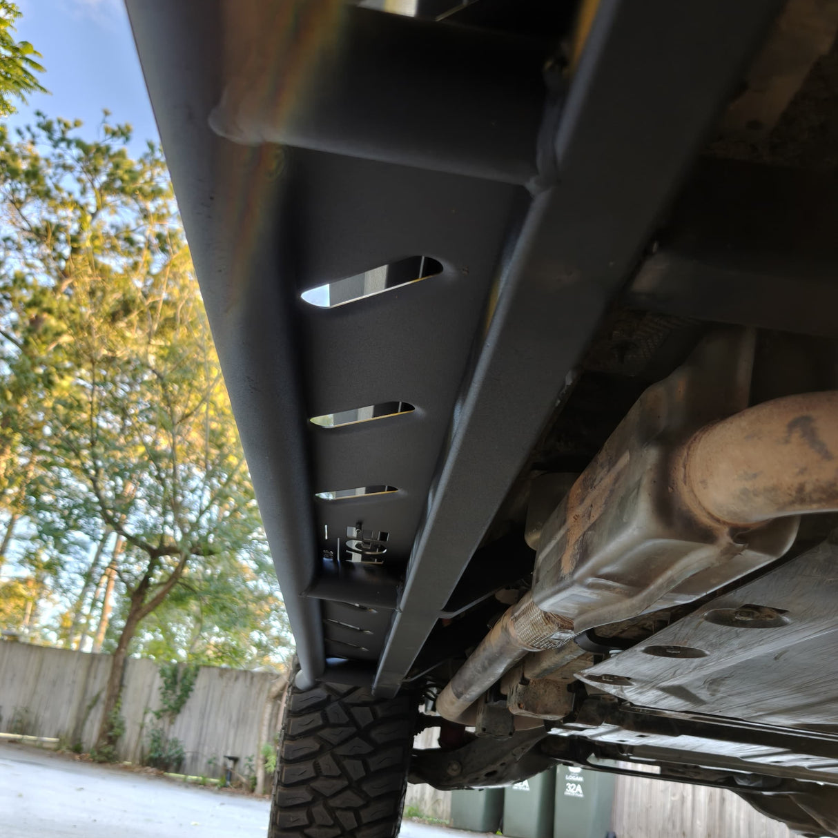 BYD SHARK 6 SAVAGE EDGE ROCKSLIDERS