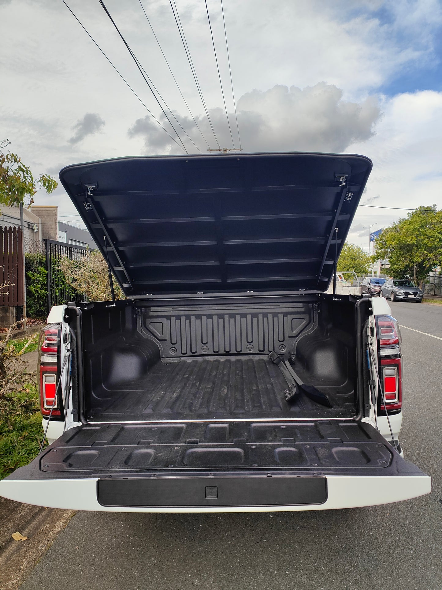 GWM CANNON CARRY LID COVER/HARD TONNEAU COVER